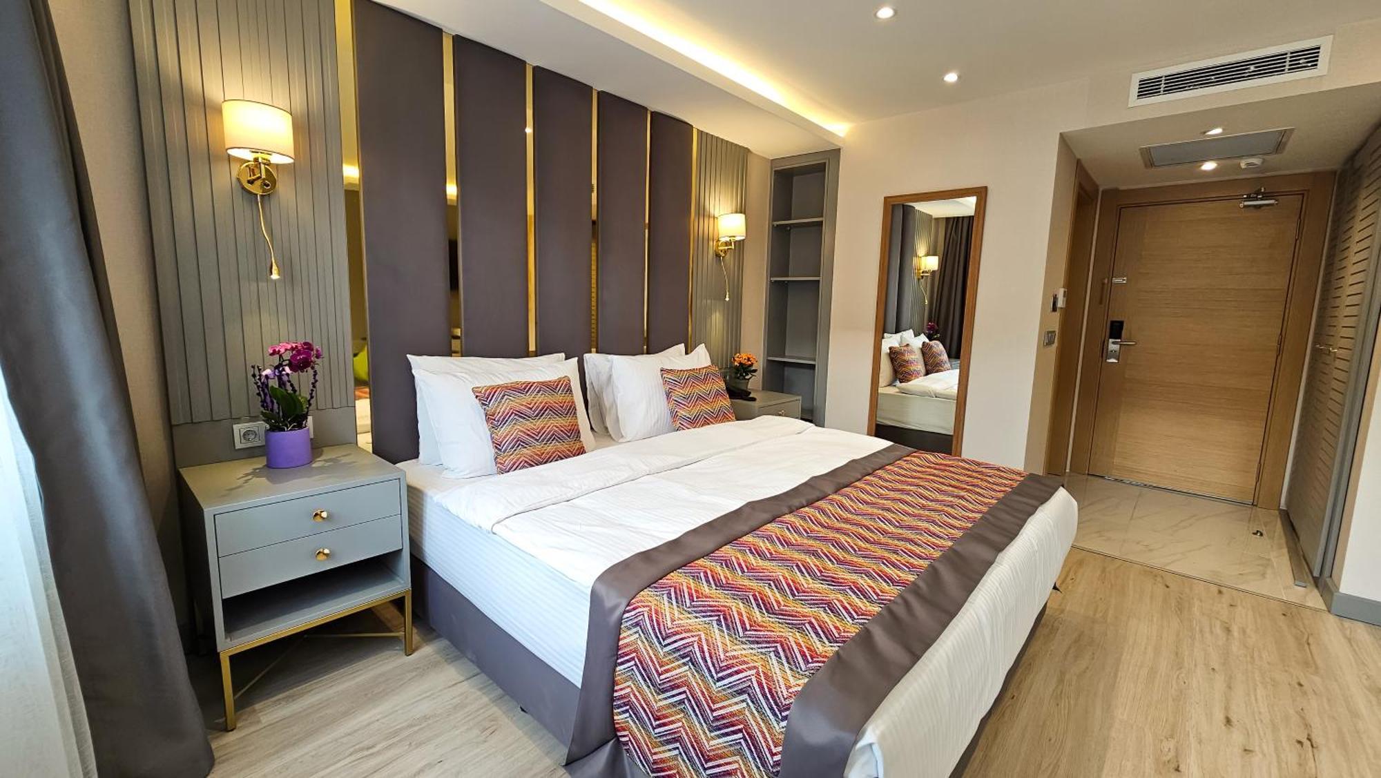 The Kuelsuemz Hotel อิสตันบูล ภายนอก รูปภาพ